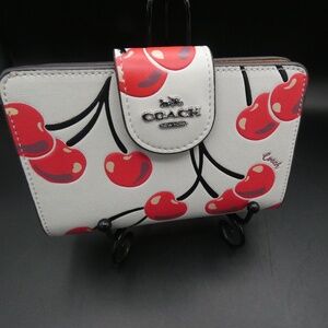 Coach Medium Corner Zip Wallet in White/Cherry